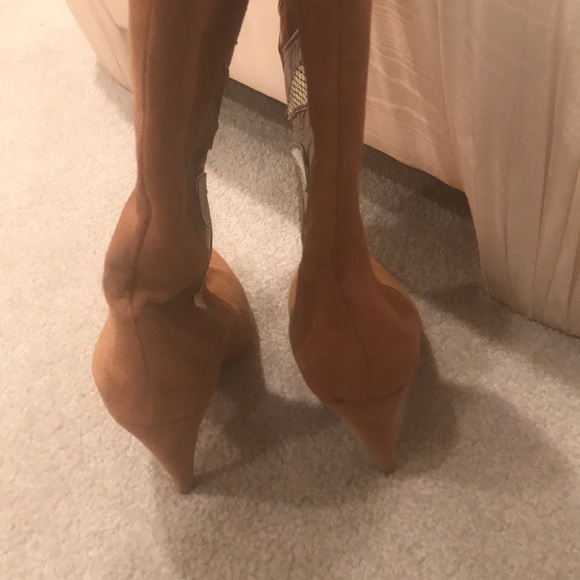 Calypso tan suede boots - Picture 3 of 4